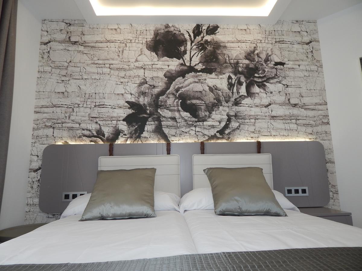 Hostal Boutique Dona Carmen - Adults Recommended 内尔哈 外观 照片